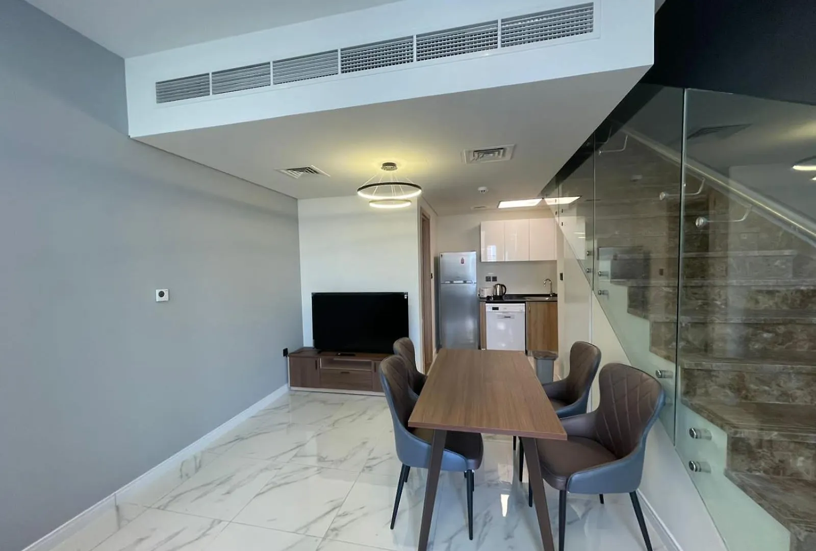 Aliving Luxury Villa Rukan Community ドバイ アラブ首長国連邦