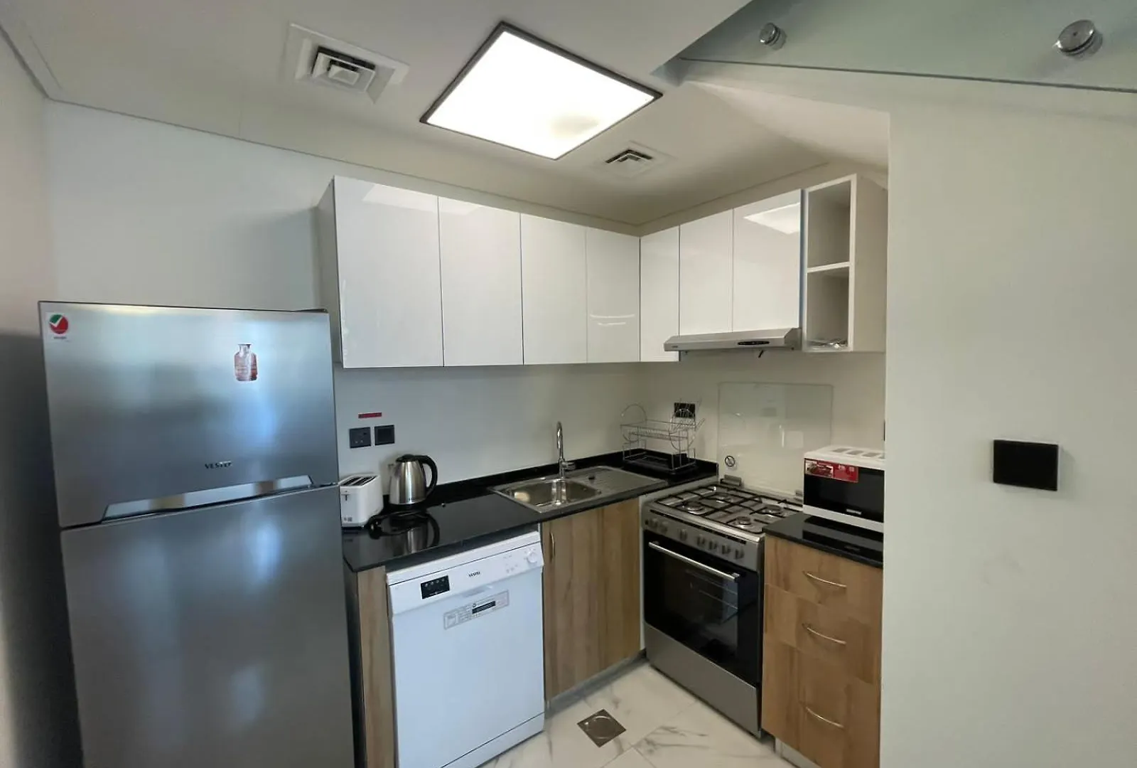 Aliving Luxury Villa Rukan Community ドバイ
